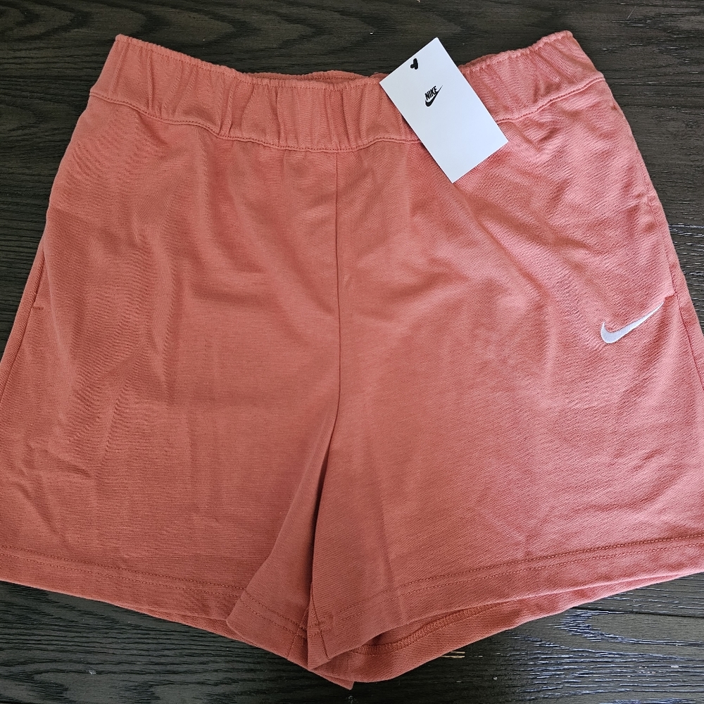Nike shorts high rise Women's